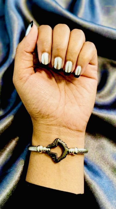 Elegant Two-Tone Large Cable Bracelet - Silver/Black